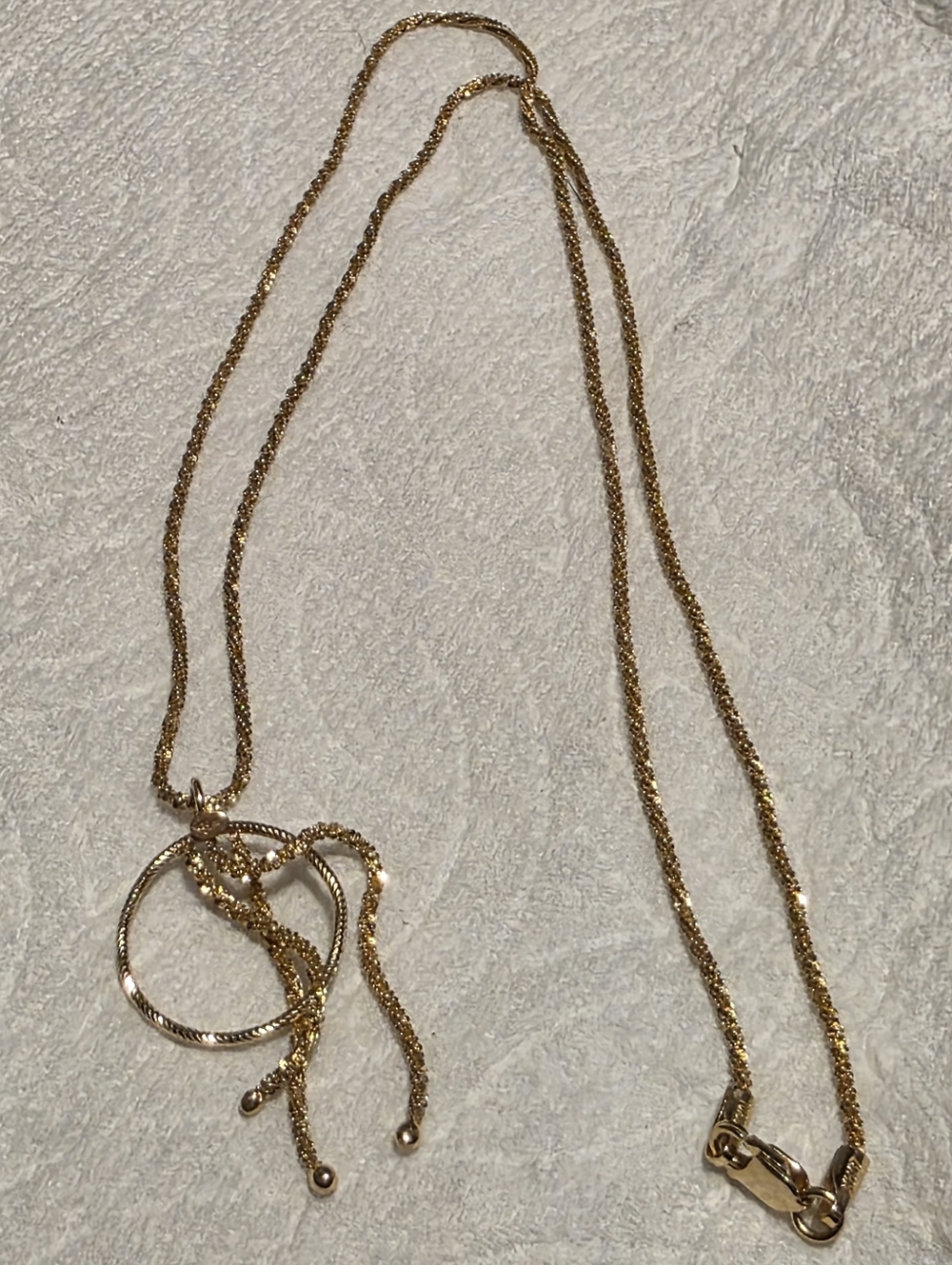 Elegant 14k Gold Pendant Necklace 3.9  grams of Turkish gold